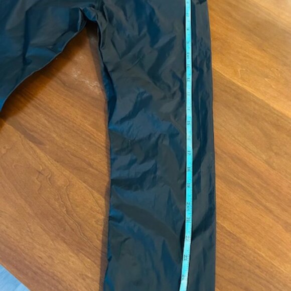 CLEARANCE!  Mountain Warehouse: Pakka Kids Waterproof Overpants,(Black)Age 11-12 - Picture 6 of 8